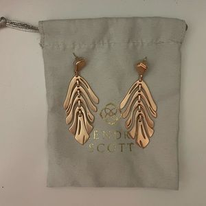 KENDRA SCOTT Rose Gold Leaf Earrings